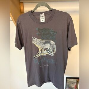 Vintage Wolf Graphic Tee